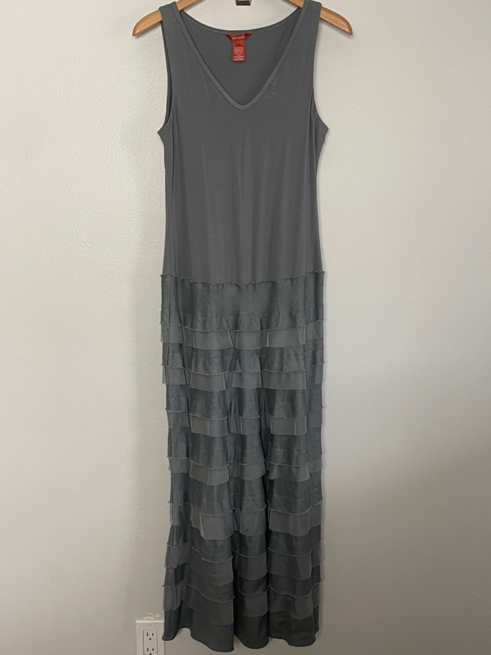 Sundance Sleeveless V-Neck Layered Ruffle Maxi Dress - Gray Size Small